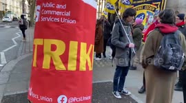 Union leader Mark Serwotka addresses workers on UK's biggest day of strikes in decade