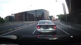 Reckless Driving: Taxi Driver Stops Dead in Front of Car Causing a Crash