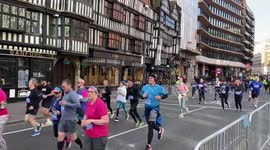 Thousands of runners hit the road for the Cancer Research UK London Winter Run