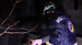Children pulled from rubble after quake strikes Aleppo