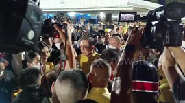 Prayut Chan-o-cha after Thailand's successful Muay Thai Guinness World Record bid, talking with the crowd