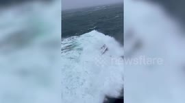 Stolen yacht capsized in Columbia River
