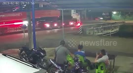 Helpful riders chase burning truck to warn driver
