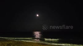 Amazing footage as Asteroid Sar2667 explodes over the English Channel