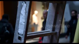 Let's look through the ladder, it's quite blurry, Covent Garden, London, United Kingdom