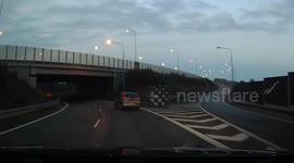 Close Call: Fiat Punto Drift on a Highway Almost Crashing into Divider