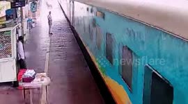 Alert cop saves man who fell while getting down moving train in eastern India