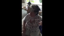 Grandma tries virtual reality for the first time ever