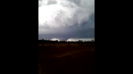 Tornado hits Arkansas town
