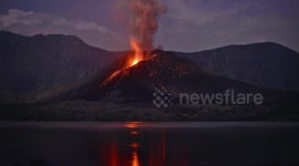 Stunning high-quality footage shows Indonesia's Mount Rinjani erupting, forcing airports to close