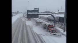 Watch this impressive tow plow clearing multiple lanes of snow in Utah!