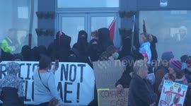 Newquay asylum seeker protest: Pro-refugee demonstrators gather outside venue