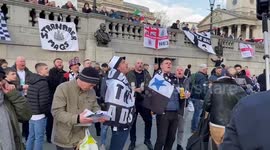 Newcastle United fans in London's Trafalgar Square gear up for the Carabao Cup final