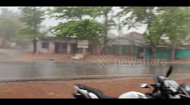 HEAVY RAIN IN VILLAGE . BEAUTIFUL  VILLAGE LIFE IN INDIA  .HEAVY RAIN AND STROM IN MY VILLAGE