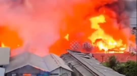 Almost 100 houses burnt down by huge blaze in Indonesia's Jakarta