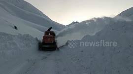 Massive snow clearance operation launch by Border road organization in northern India