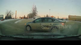 Reckless Driving: Nissan Sentra Ignores the Stop Sign and Gets T-boned
