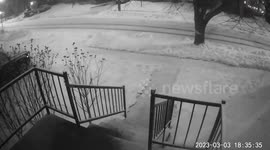 Time lapse shows snowfall in Ontario