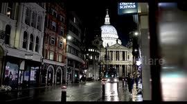 Bustronome Double-Decker Bus Driving Past St Paul's Cathedral, London, United Kiungdom