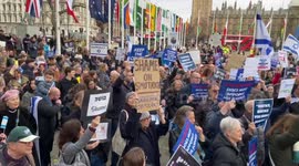 Israel pro-democracy protest gathers in London's Parliament Square