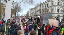 Huge numbers of NHS workers protest outside Ten Downing Street