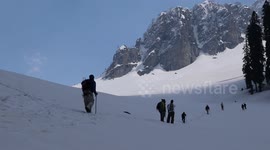 Daredevils dare to scale tallest peak in the Zabarwan range in Kashmir