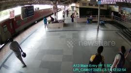 Alert cop saves life of youth who fell while boarding moving train in southern India