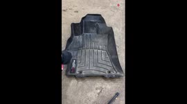 'Now that's neat!' - Satisfying cleaning of a car's floor mat