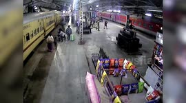 Cops vigilance saves woman's life after she slipped while boarding moving train in central India