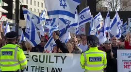 Benjamin Netanyahu booed by huge crowd as he leaves London's Downing Street