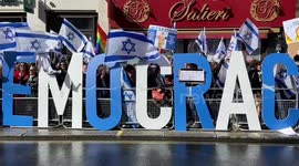 Israelis and Palestinians stage protests in London as Netanyahu visits UK