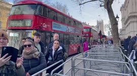 Traffic comes to complete standstill in central London as COVID-19 protesters block roads