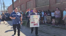 Drag Queen Story Hour, Threatened by Neo-Nazi, held with Minimal Opposition