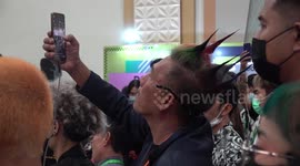 Locals show off wacky hairstyles at barber contest in Thailand