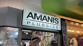 Clothes market in Bangkok caters to plus-size women