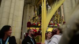 Domingo de ramos 2023 en la catedral de la Almudena en Madrid, España