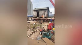 Divorcing couple saw their house in HALF because both want to keep it