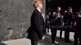 Trump impersonator performs in New York on arraignment day