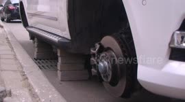 Second Mercedes has four wheels lost within two weeks