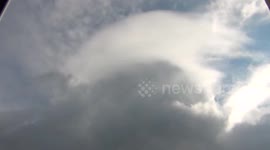 Unusual cloud 'UFO' time-lapse