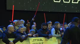 Star Wars The Force Awakens Premiere - Green Laser