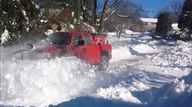 Pick-up truck utterly destroys snowman