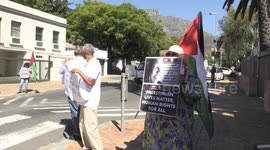 Anti Israel Protest outside holocaust museum in Cape Town after attacks on worshippers in Al Aqsa