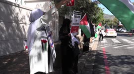 Anti-Israeli protest outside Holocaust Museum in Cape Town