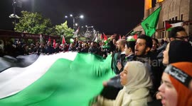 Muslim activists protested the Israeli police raid on Fatih Mosque in Istanbul.