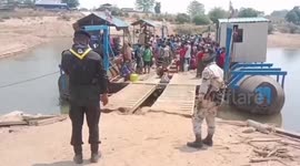 Thousands of refugees flee Myanmar to Thailand amid fighting between rebels and military