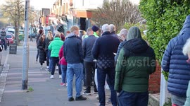Easter treats! Hot cross bun lovers queue down the street from 6am outside Sussex bakery