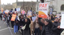 Thousands march through central London as junior doctors nationwide 96-hour walkout begins
