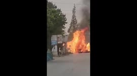Truck carrying gas tanks explodes on Chinese road