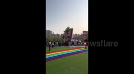 Powerful winds blow over inflatable castle, injuring 6 in China